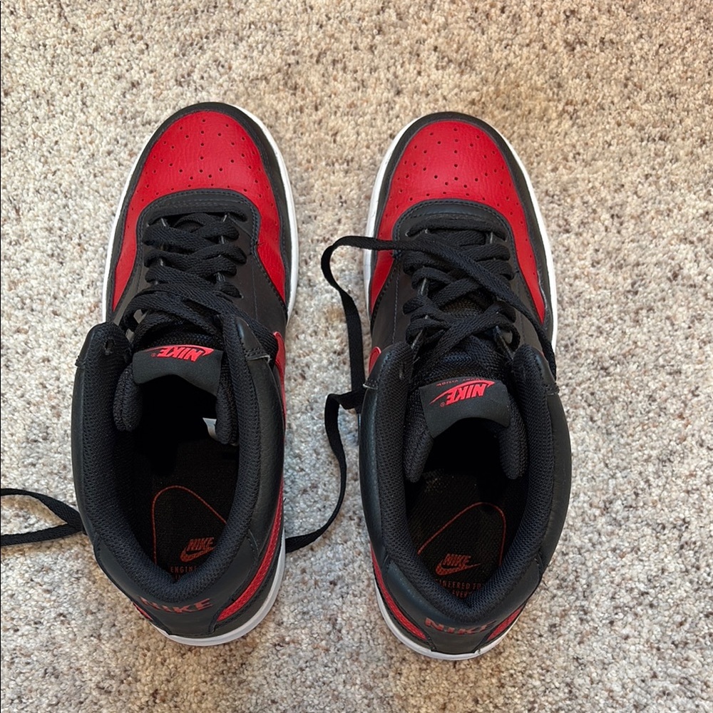 Nike Men’s Red and Black Sneakers